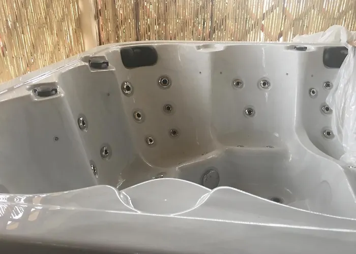 L' Alienor Avec Jacuzzi Vue 1ere Ligne Chalet Gruissan